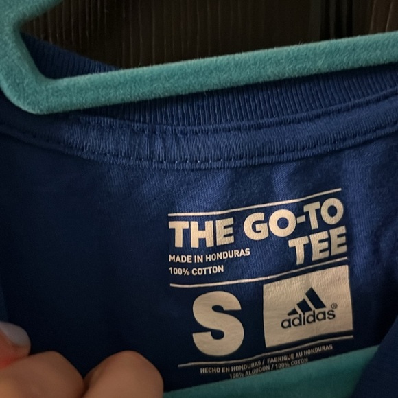 Adidas Blue and Orange #KP6 Knicks T-Shirt - Picture 2 of 6